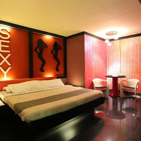 Victoria Court Suites Pasig 外观 照片